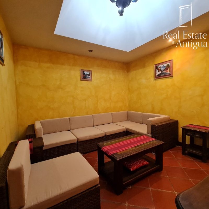 Descubre tu Nuevo Hogar: Casa Amueblada en Alquiler en La Antigua