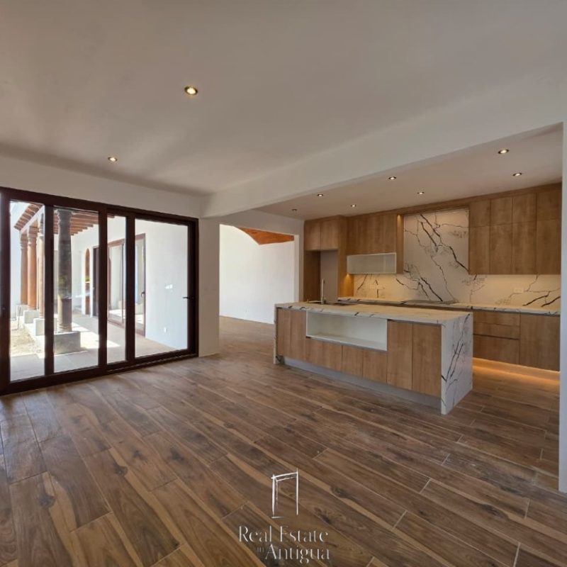 Live the Dream of Customizing Your Home in an Exclusive Setting!
