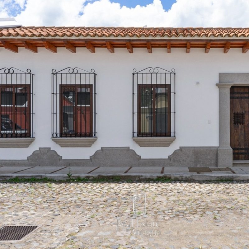 This house is located only 5 blocks from the cathedral