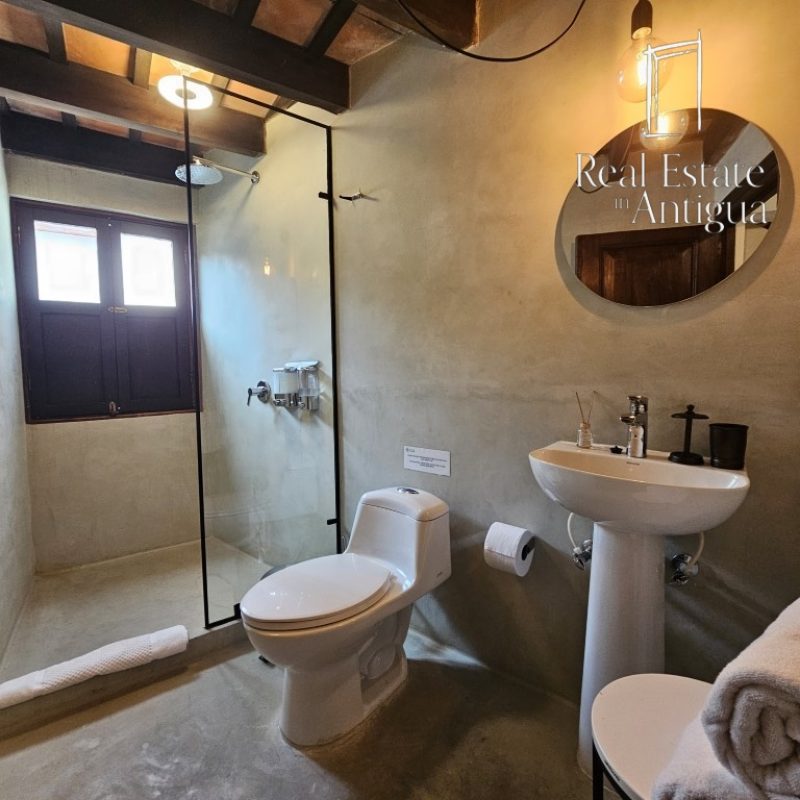 ¡Hermoso Apartamento Amueblado a 1.5 km del Parque Central del Antigua Guatemala!