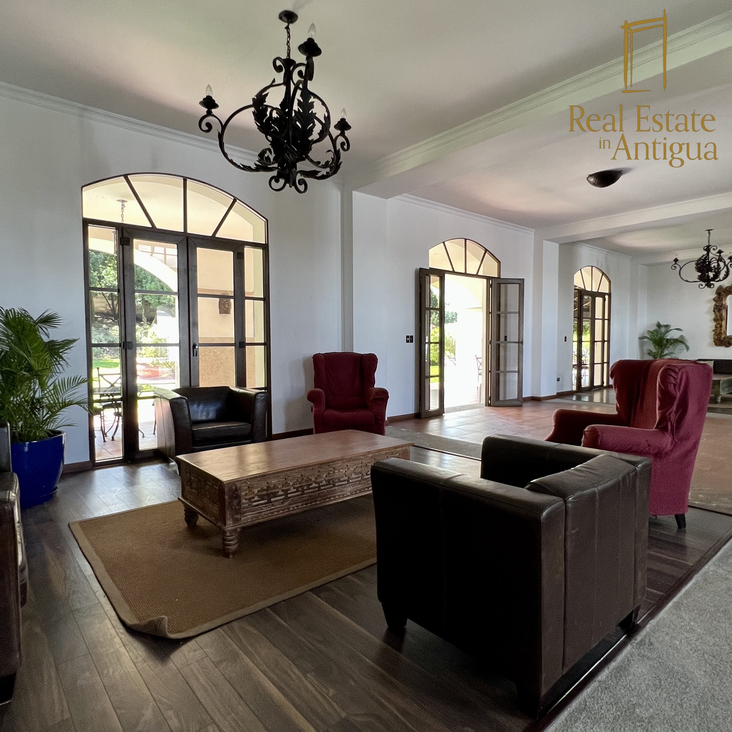 Serenity and Splendor: Home with Stunning Views in Guatemala