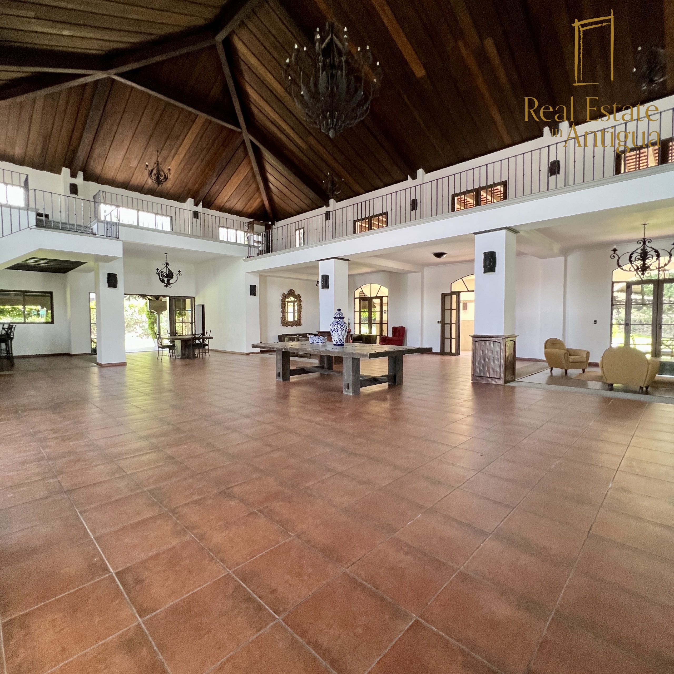 Serenity and Splendor: Home with Stunning Views in Guatemala