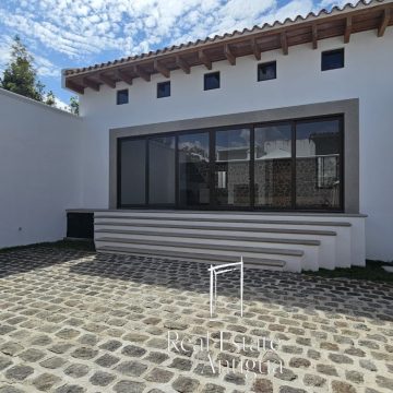 A house designed with refined and regal taste.