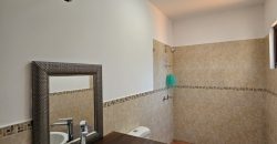 Eleva tu Estilo de Vida: Exquisita Casa Totalmente Amueblada con Vistas Espectaculares a los Volcanes