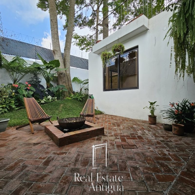 Hermosa casa en venta a 18 minutos del centro de Antigua Guatemala
