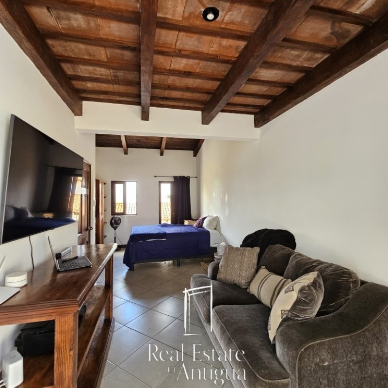 Hermosa casa en venta a 18 minutos del centro de Antigua Guatemala