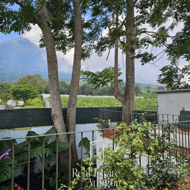 Hermosa casa en venta a 18 minutos del centro de Antigua Guatemala