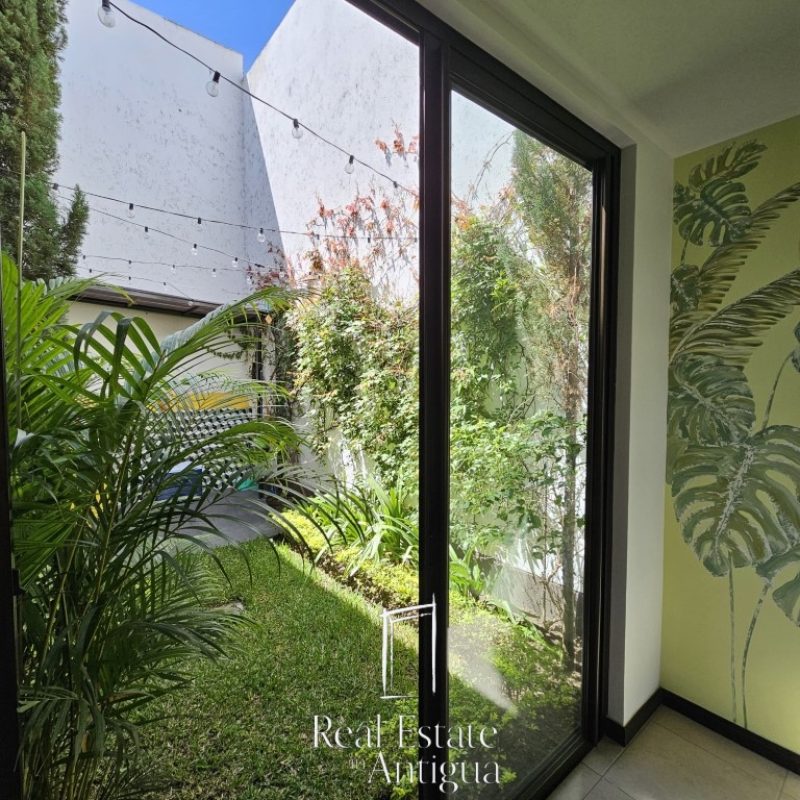 Casa en Renta sin Muebles a Solo Minutos de Antigua Guatemala, Ideal para su Comodidad