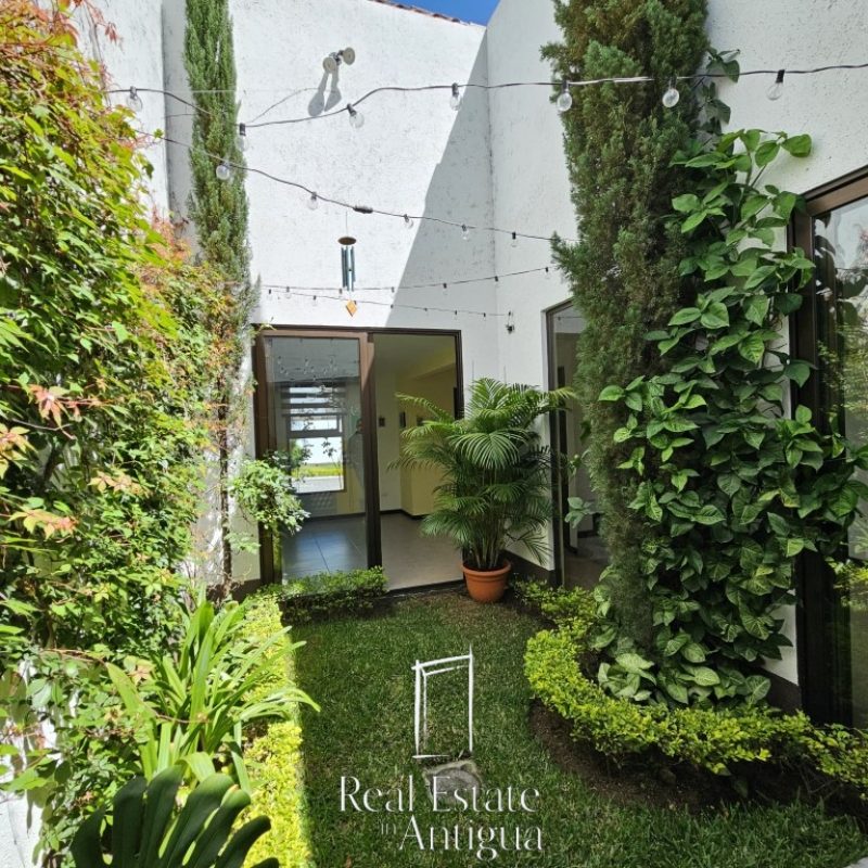 Casa en Renta sin Muebles a Solo Minutos de Antigua Guatemala, Ideal para su Comodidad