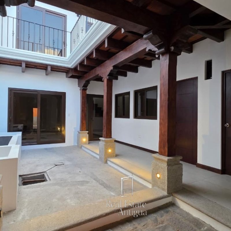 House Ideal for a Full and Tranquil Life