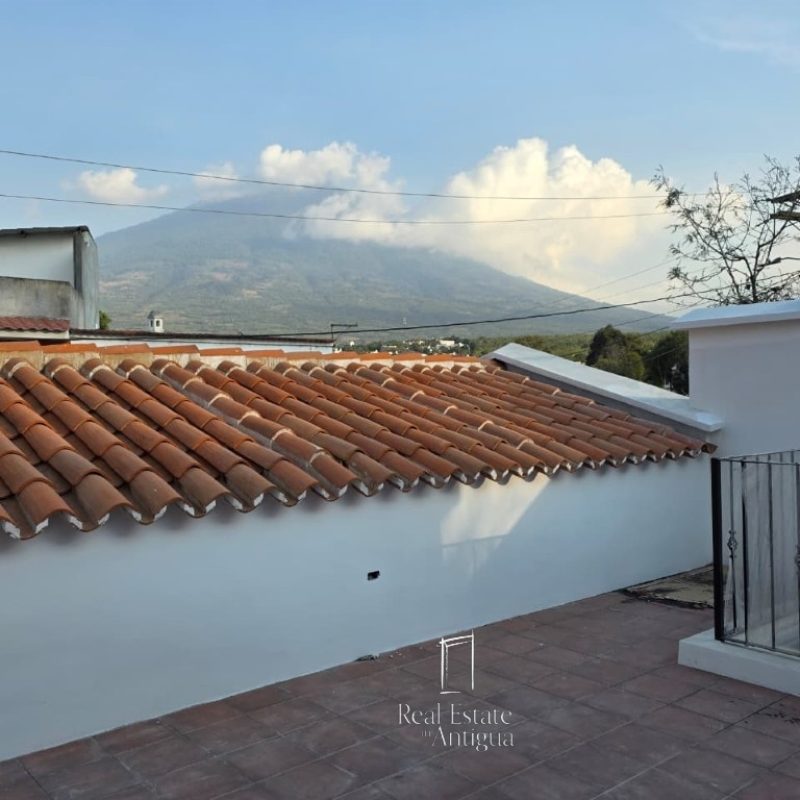 House Ideal for a Full and Tranquil Life