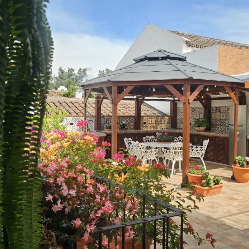 Hacienda del Comendador, Casa Amueblada en Venta