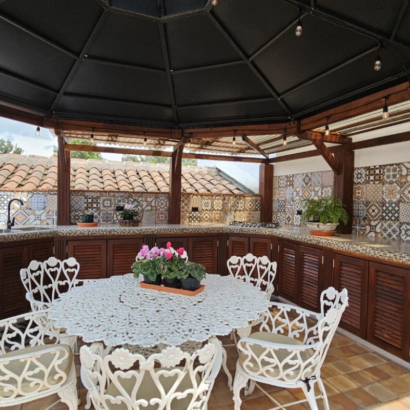 Hacienda del Comendador, Casa Amueblada en Venta