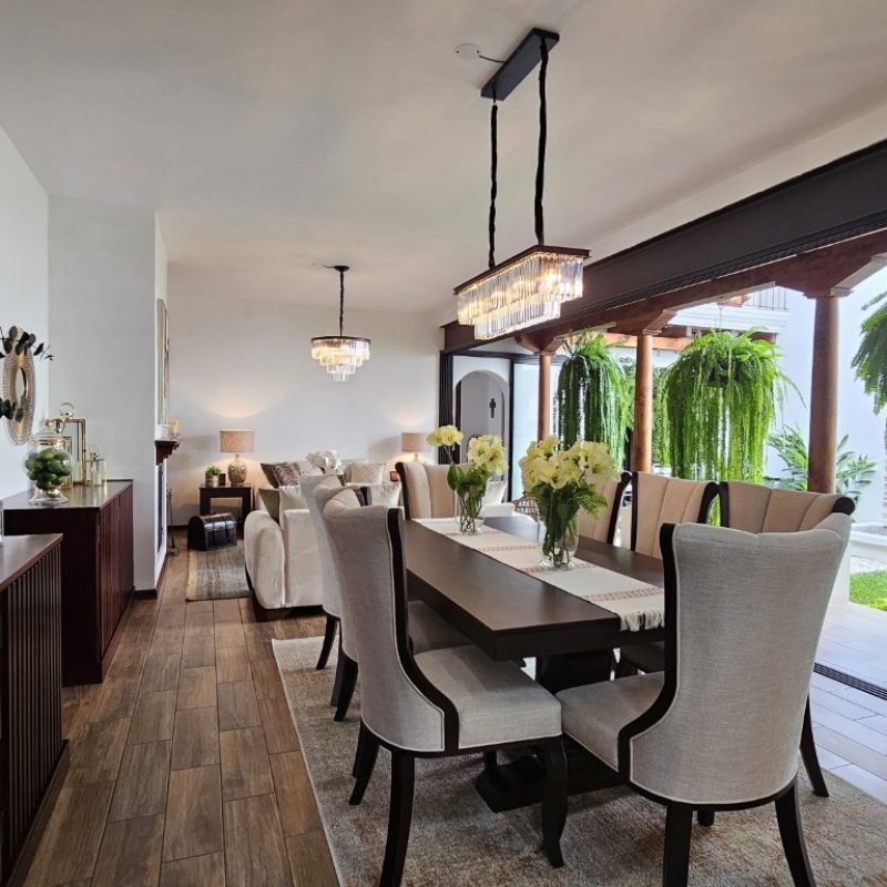 Hacienda del Comendador, Casa Amueblada en Venta