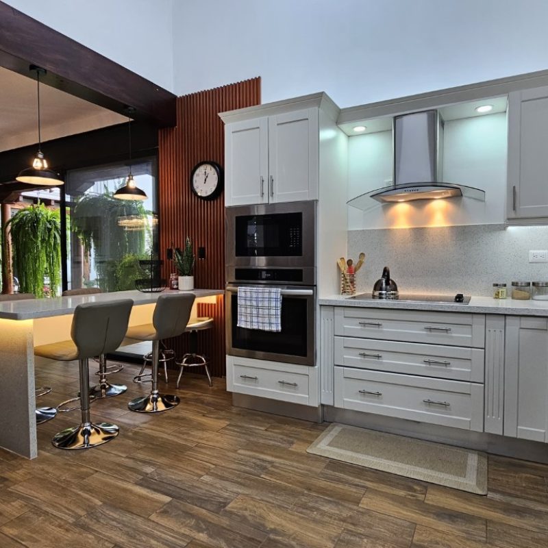 Hacienda del Comendador, Furnished House for Sale