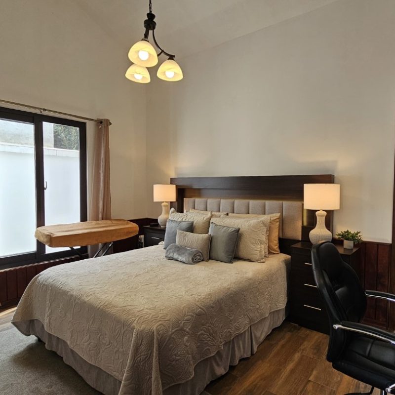 Hacienda del Comendador, Casa Amueblada en Venta