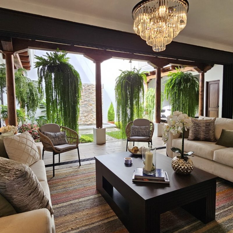 Hacienda del Comendador, Casa Amueblada en Venta