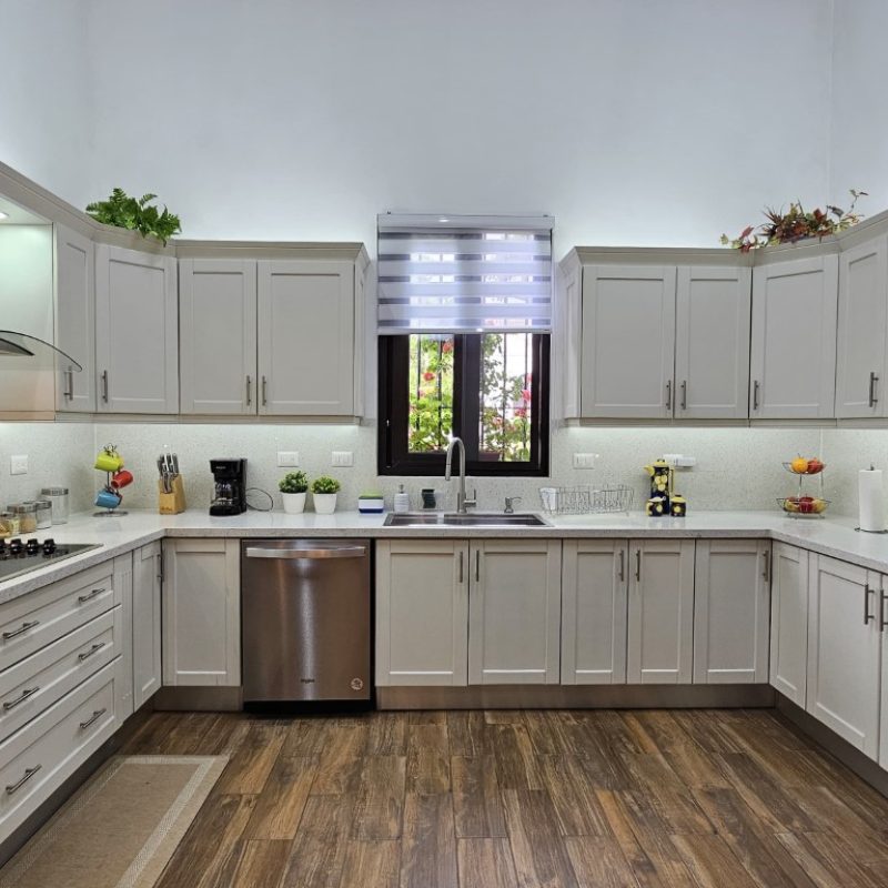 Hacienda del Comendador, Casa Amueblada en Venta