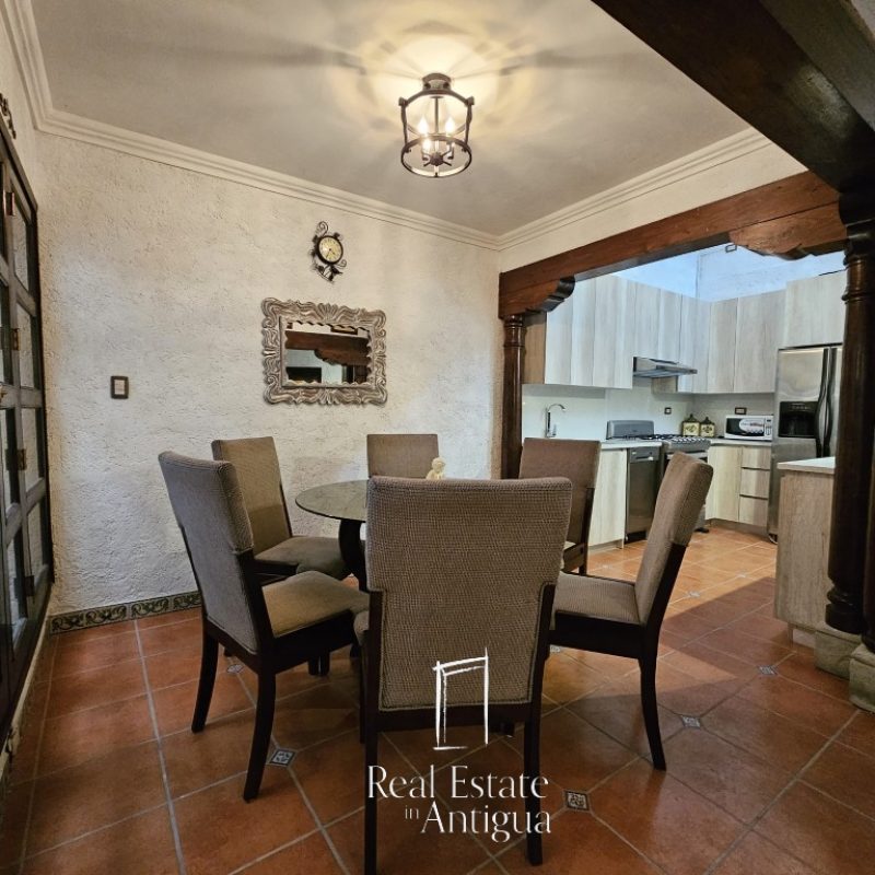 Located just two blocks from La Merced Church.