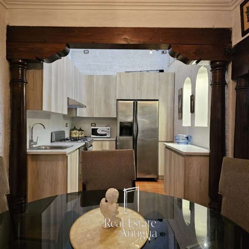 Located just two blocks from La Merced Church.