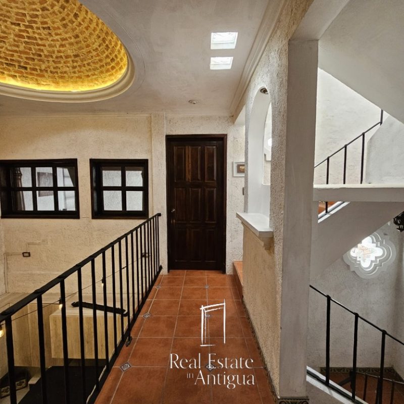 Located just two blocks from La Merced Church.