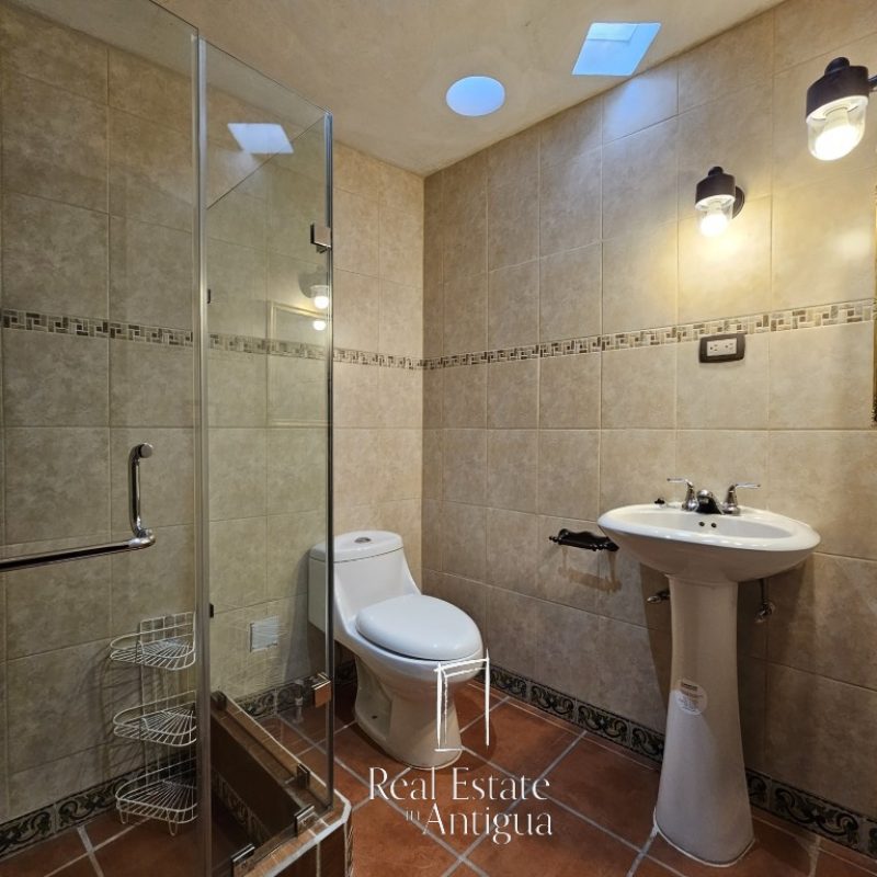 Located just two blocks from La Merced Church.