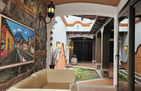 Excepcional Casa en Antigua Gardens