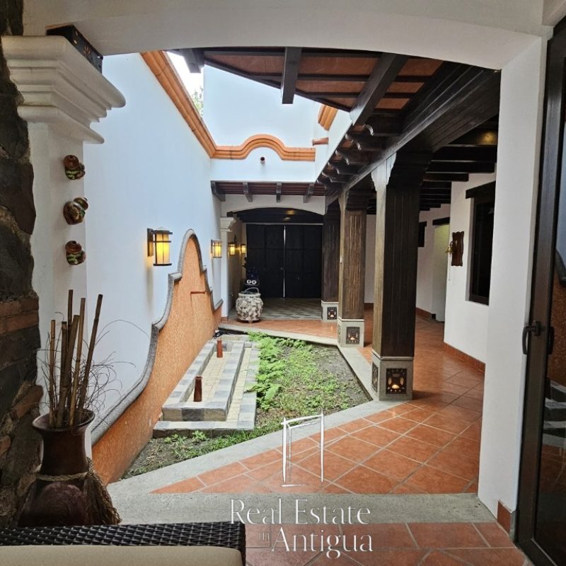 Excepcional Casa en Antigua Gardens