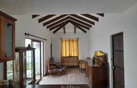Casa en venta en condominio Santa Delfina