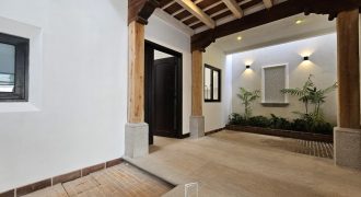 House in Exclusive Condominium