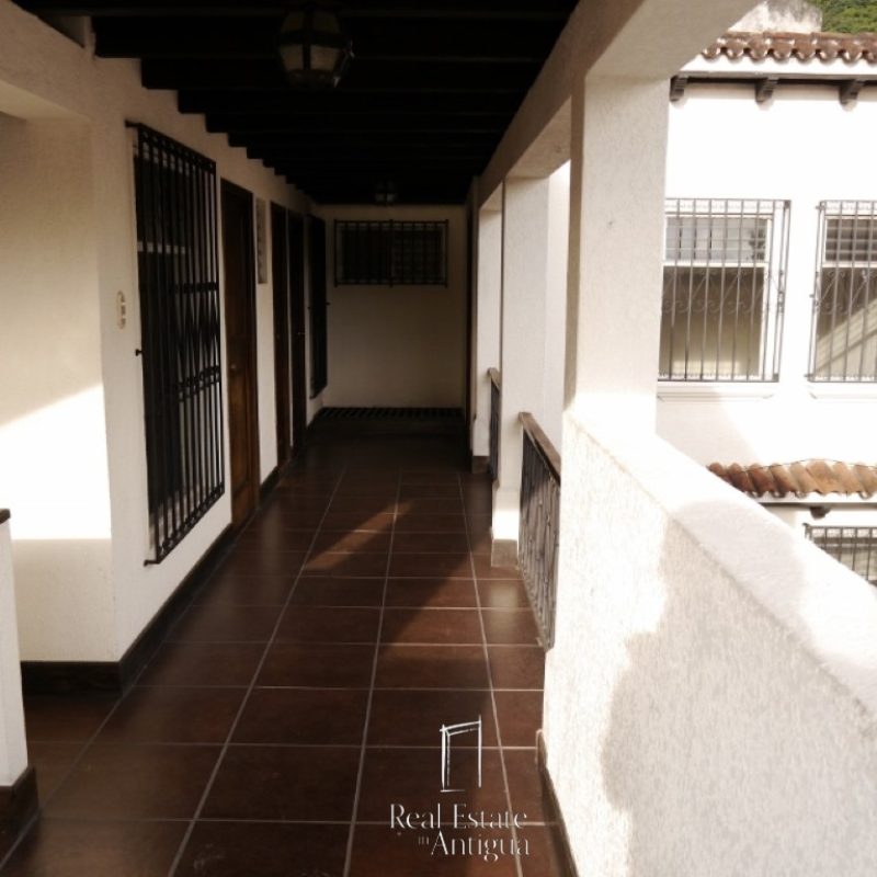 House for sale 5 minutes from La Antigua Guatemala town center.