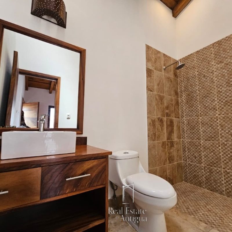 Residence for Rent with Exclusive Amenities