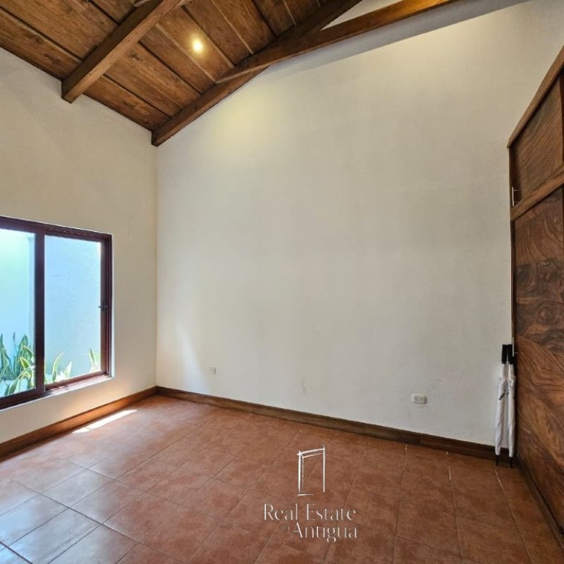 Residence for Rent with Exclusive Amenities