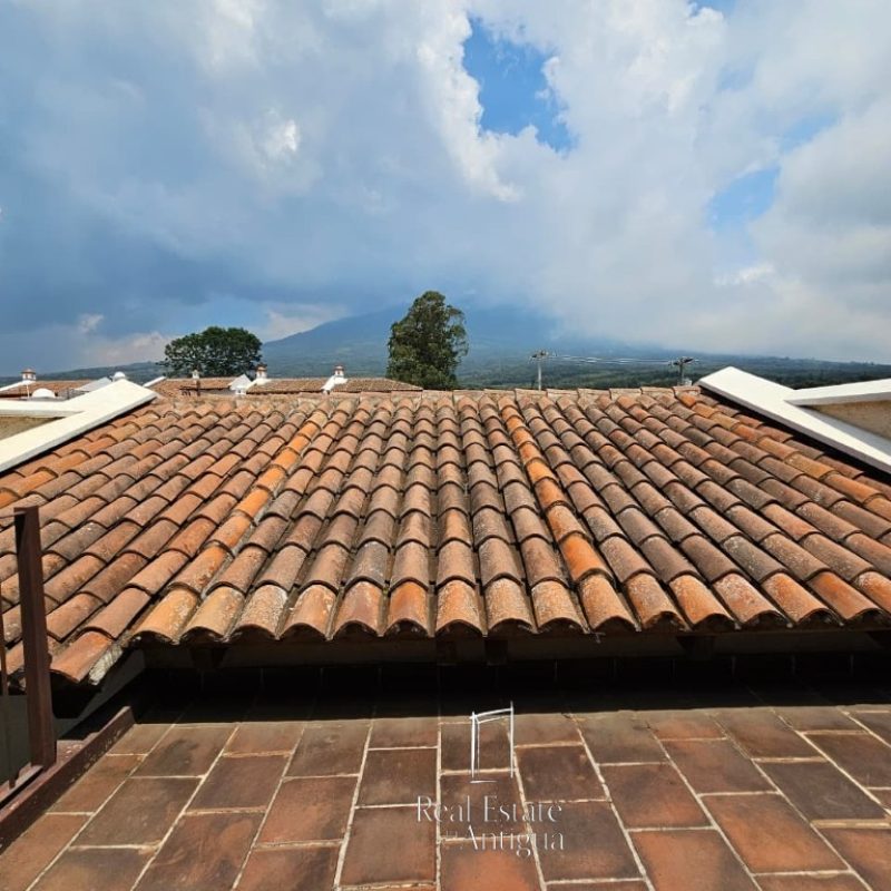 Residence for Rent with Exclusive Amenities