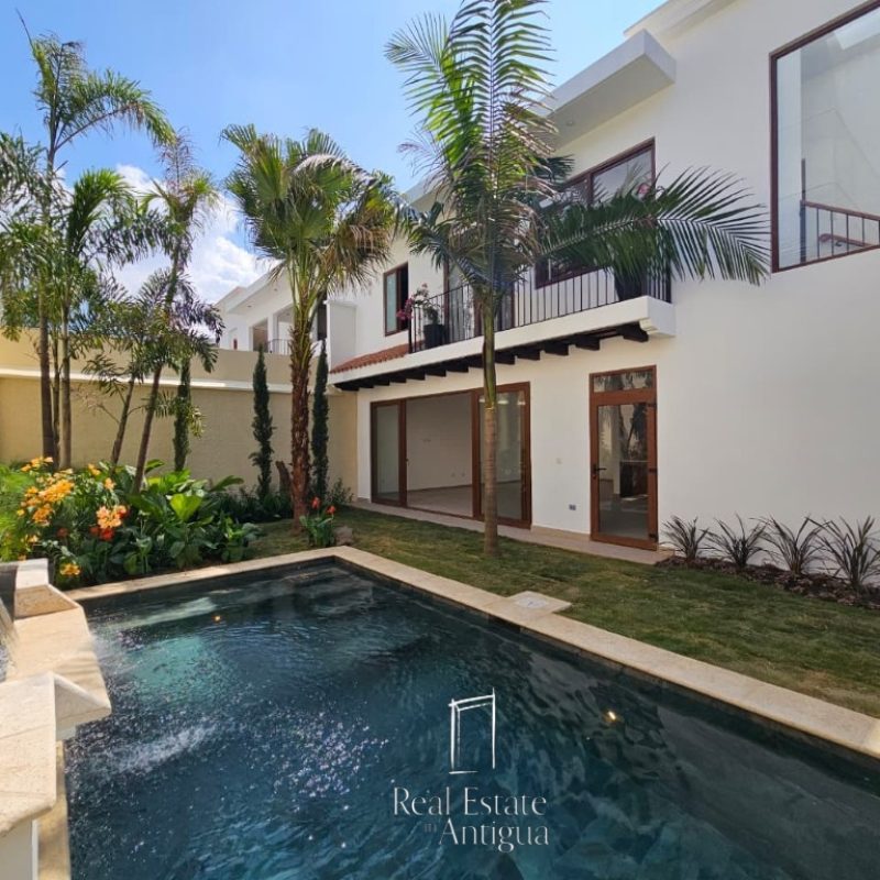 House in an exclusive condominium 20 minutes from Antigua Guatemala