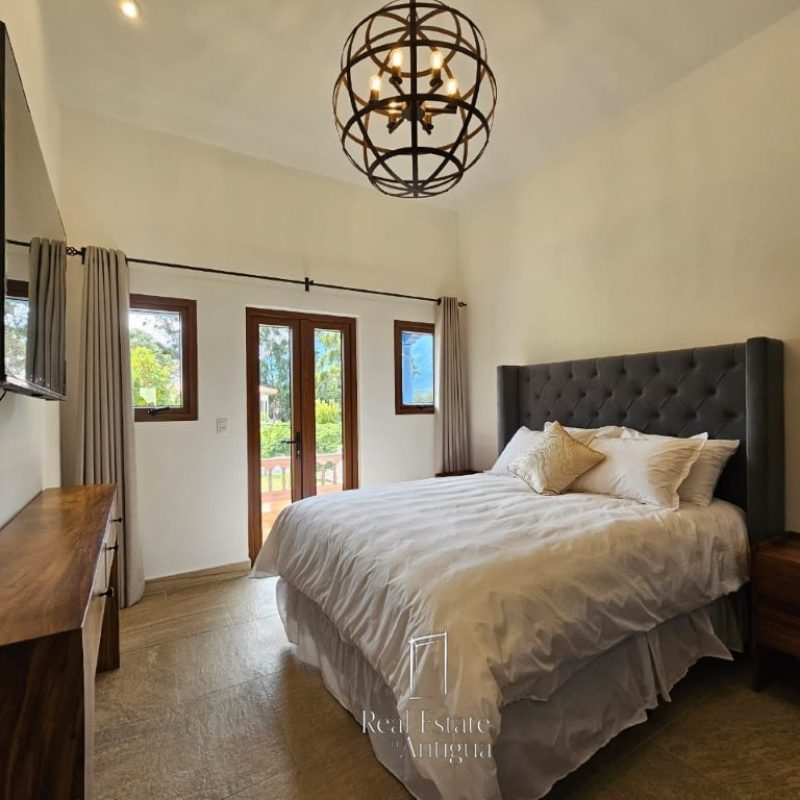 House in an exclusive condominium 20 minutes from Antigua Guatemala