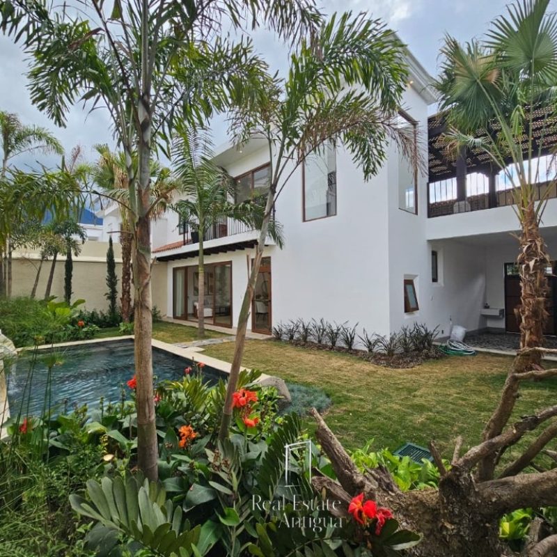 House in an exclusive condominium 20 minutes from Antigua Guatemala