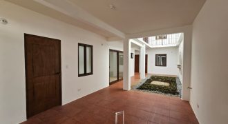 Residence for rent 12 minutes from La Antigua Guatemala.