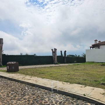 Investment with High Appreciation Potential 10 x 22 Metre Lot