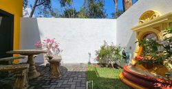 Modern House with Volcano Views – Residential Area 18 Minutes from La Antigua