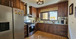 Modern House with Volcano Views – Residential Area 18 Minutes from La Antigua