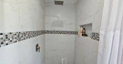 Modern House with Volcano Views – Residential Area 18 Minutes from La Antigua