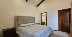 Casa en renta ubicada en el condominio más exclusivo de la región