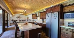 Spacious Mirror-Style House with Luxury Finishes