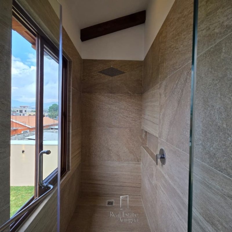 Property with beautiful views and a spacious garden