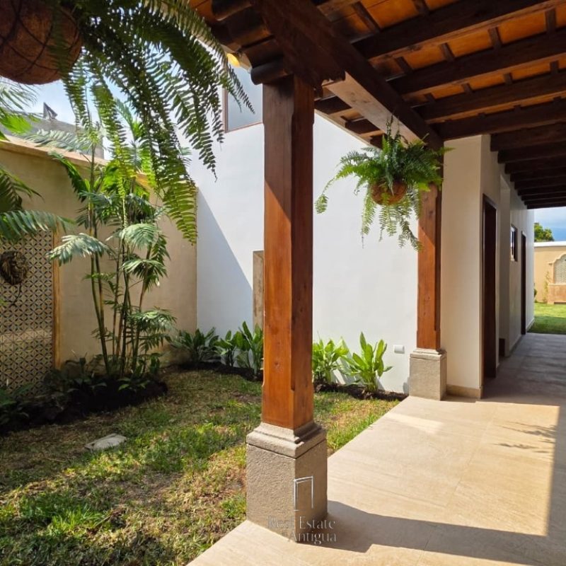 Property with beautiful views and a spacious garden