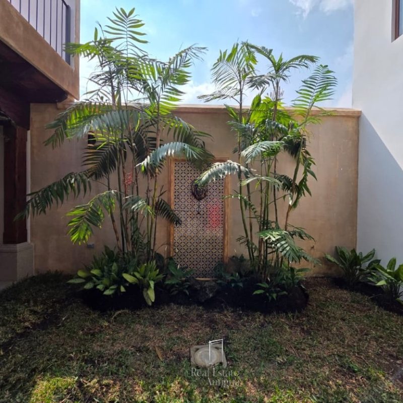 Property with beautiful views and a spacious garden