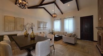 Two-Story Home with 213 m² in La Antigua Estancia