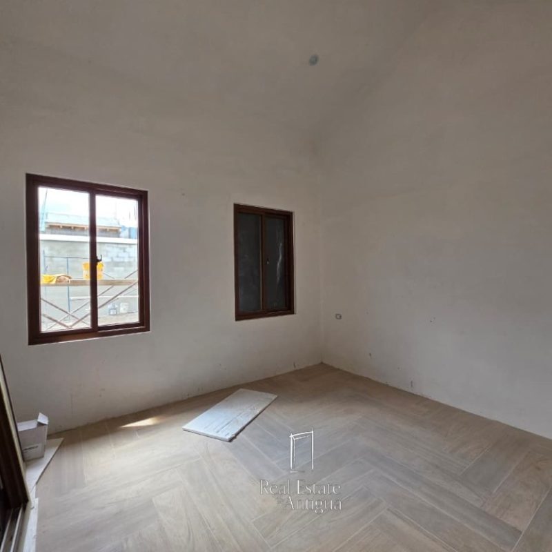 Casa de esquina con amplio jardín y hermosas vistas