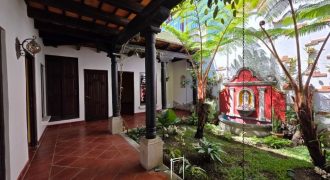 Charming family home for rent in condominium near Antigua